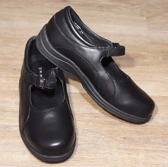 P.W. Minor Black Leather Orthopedic Mary Janes - Women's Size 8W Shoes - Picture 7 of 10